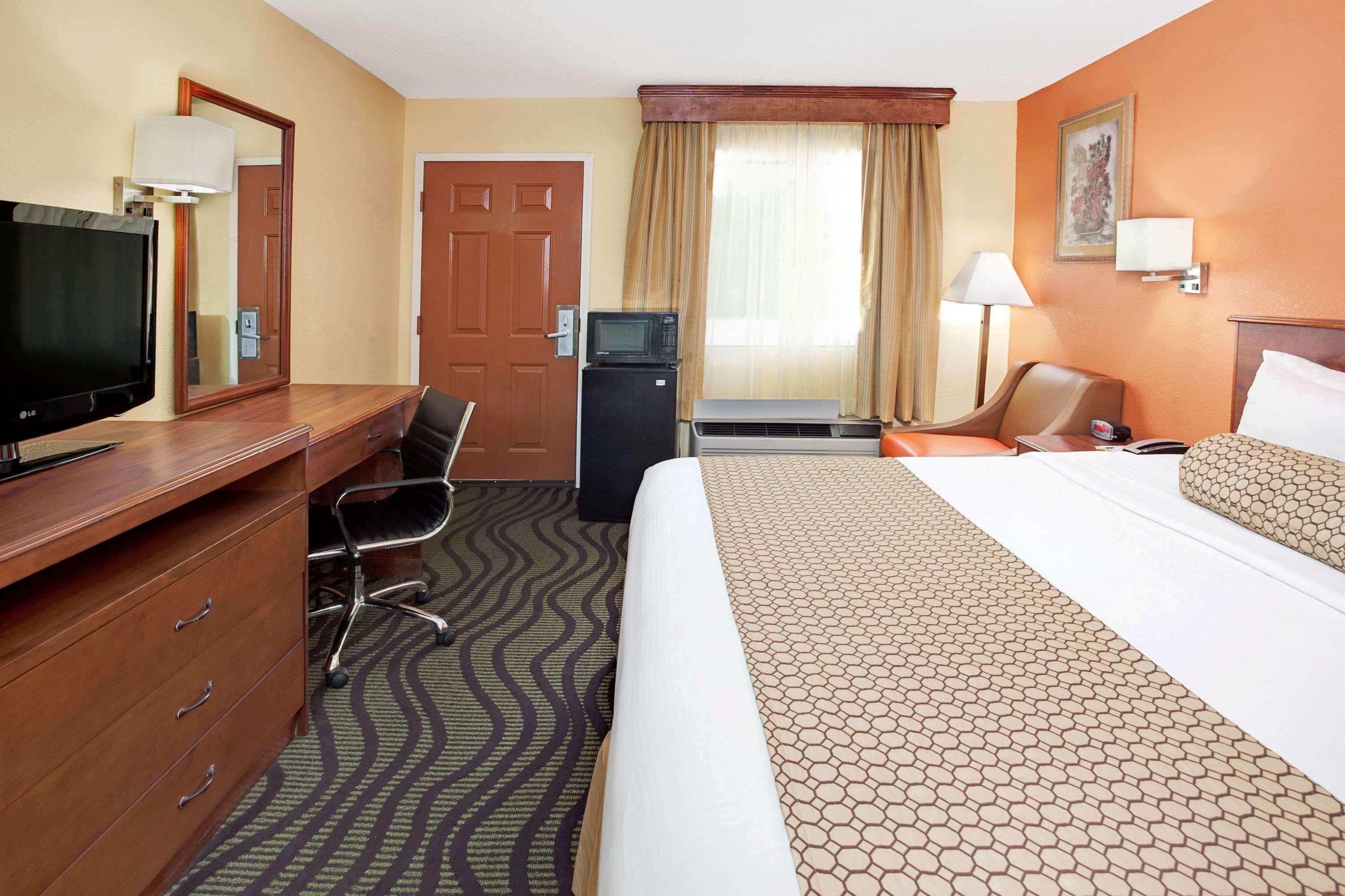 Days Inn By Wyndham Acworth Exterior foto